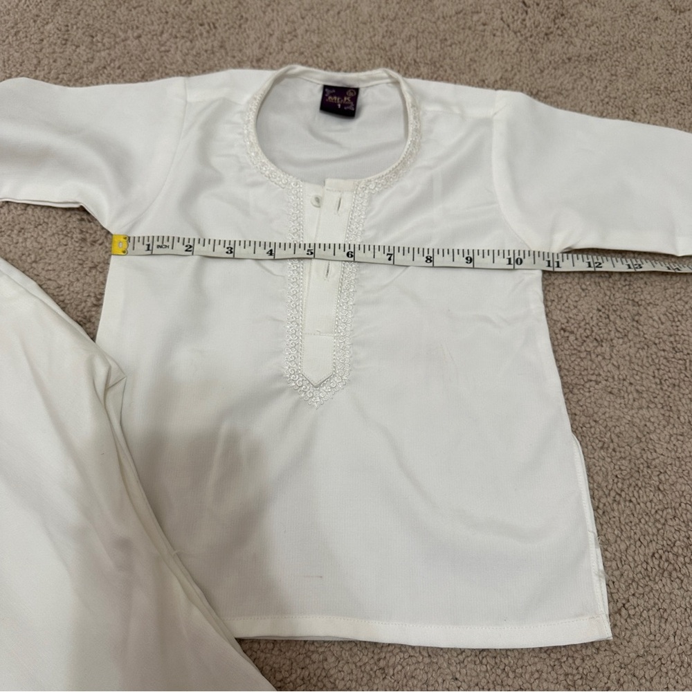 Pakistani traditional baby shalwar kameez - Picture 3 of 4